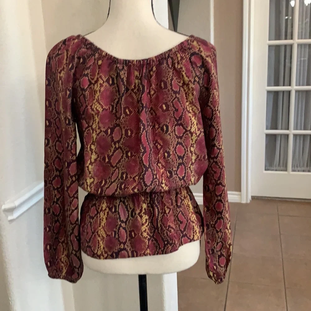 Michael Kors burgundy & blacks skin print peplum silk top Size XS